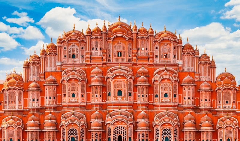 Hawa Mahal palace facade in Jaipur